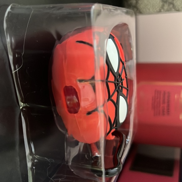 Apple Airpods Case (2nd Generation) Spider-man themed!! - Picture 2 of 6